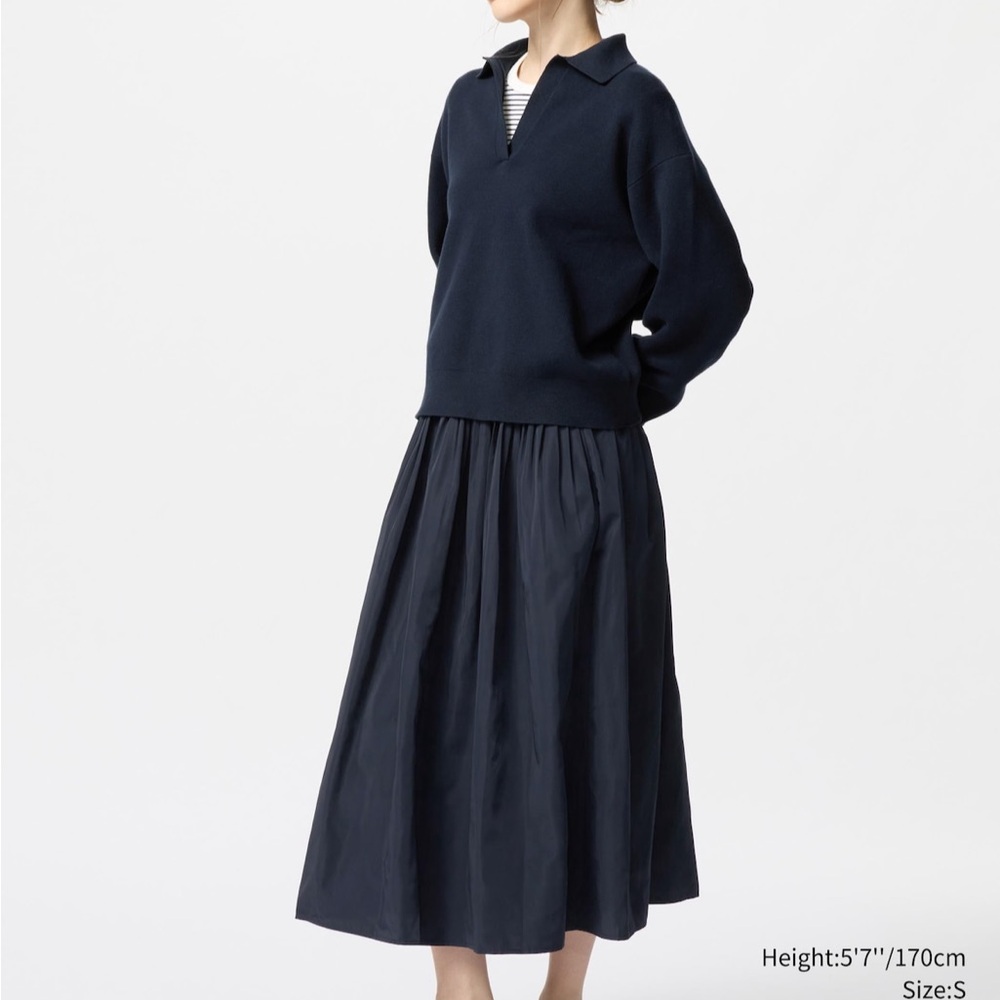 Uniqlo Women's Navy Skirt